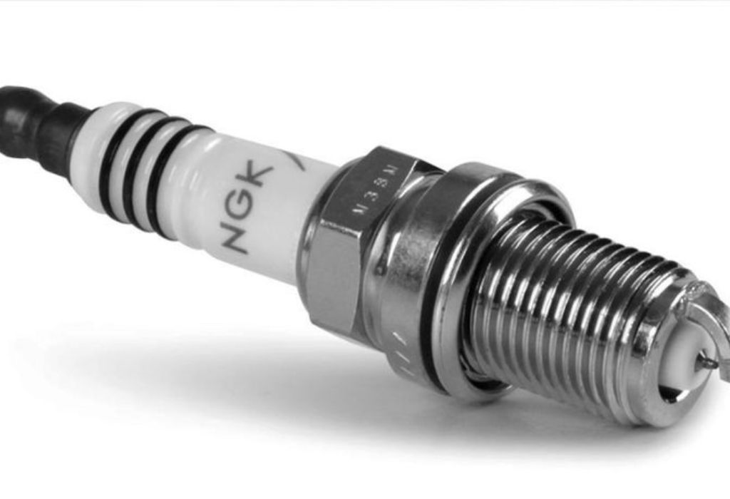 Stop Engine Misfires How to Fix Oil in Spark Plugs